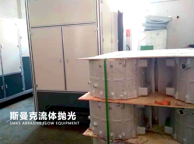 水冷机壳抛光去毛刺